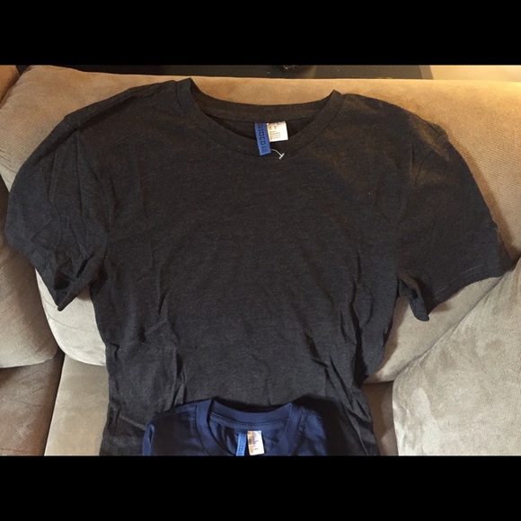 🆕-🪩men’s DIVIDED basic t-shirts (XS) - Picture 2 of 4